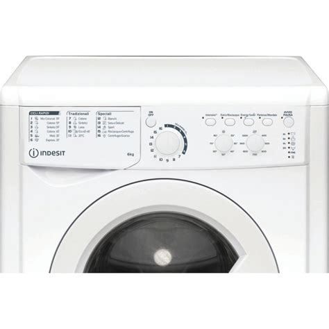 Lavatrice Indesit 6 kg .